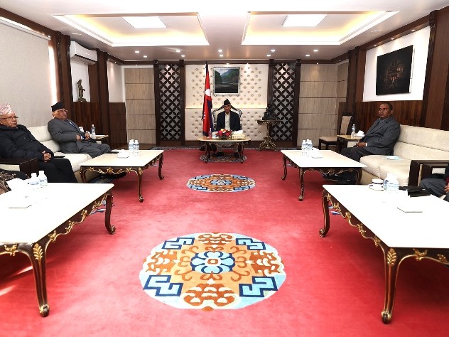 बिदामा बसेर कार्यवाहक तोक्न प्रधानन्याधीशलाई सत्ता गठबन्धनको सुझाव